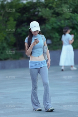250801-11 60p