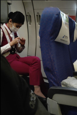 4k 南航空乘机上短丝高清实录 短丝爱好者福利 1min