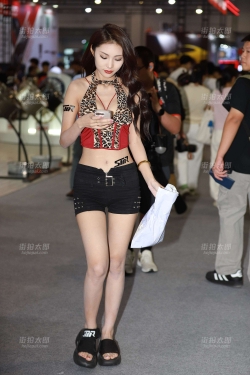 东莞改装车网红-张艺轩【套图➕视频】