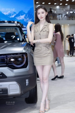 8.30 成都车展-顶级敏敏高跟凉鞋玉腿站车【套图+视频】