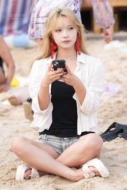 海南站-皮肤白白的小妹热裤60P