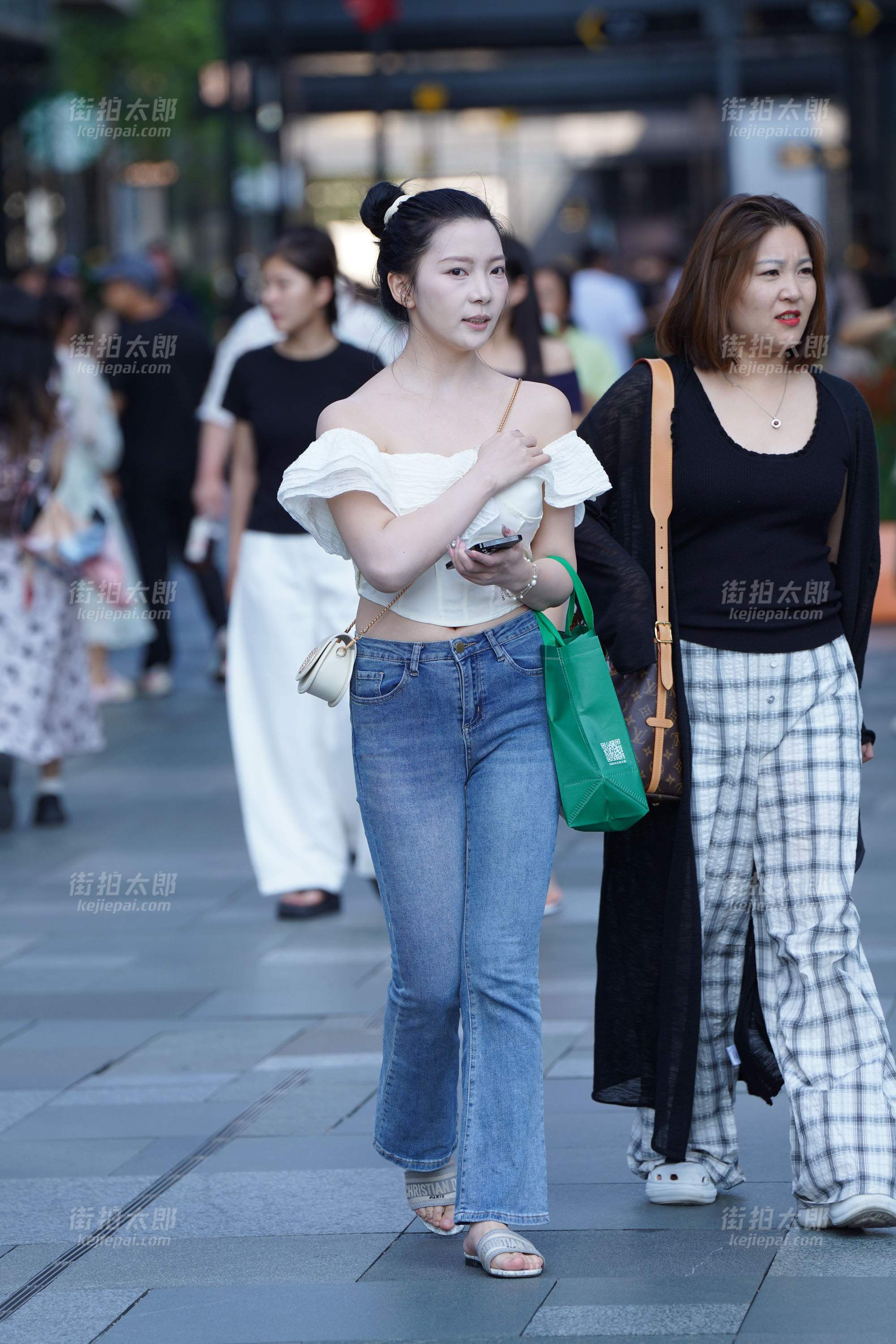 250721-5 72p