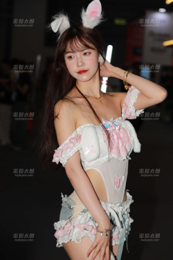 克罗拉兔女郎系列23P+单反视频32秒