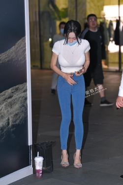 丰满蜜桃裤高跟鞋图片+视频 21-07-25-126P