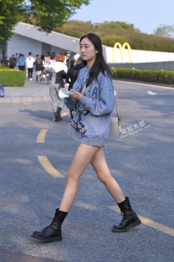 俩长腿模特 21-10-26-51P