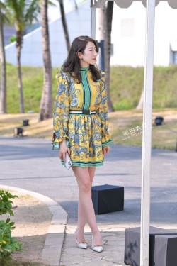 绿黄裙白高鞋套图+视频 21-04-13-111P
