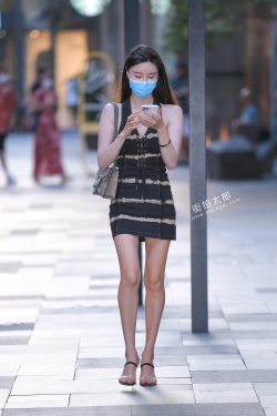 黑短裙凉高跟 21-08-02-81P