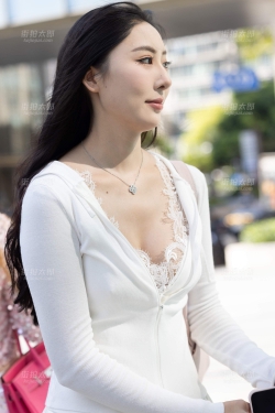 LB306-37P上海时装周-丰满大奶蕾丝内衣少妇