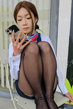 黑丝工装坐姿很飒手机4K视频-8min