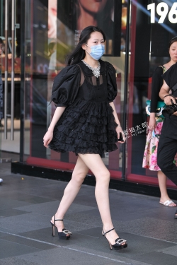 黑裙高跟美腿 21-07-25-131P