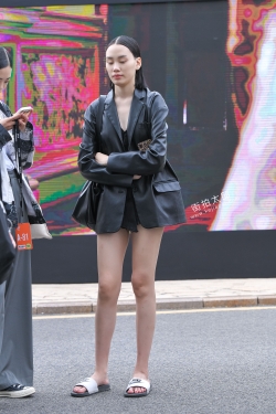 拖鞋长腿模特 21-04-19-47P