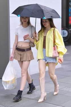 热裤短裙闺蜜 21-08-24-52P