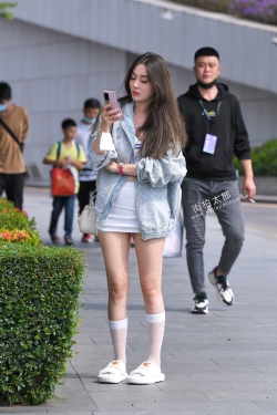 街拍半腿白袜 21-10-31-111P