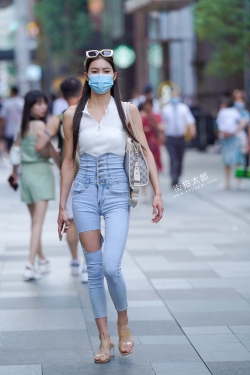 210610-12 45p