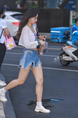 热裤白鞋 21-08-17-28P