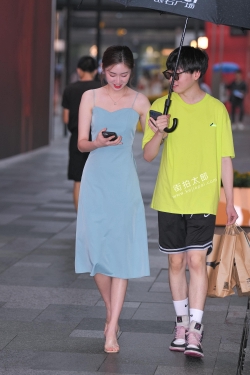 吊带裙美女 21-08-11-146P