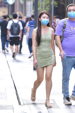 浅绿包臀裙 21-08-18-67P2