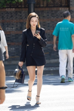 LB172-68P 上海时装周-黑色西装裙高跟美腿小少妇