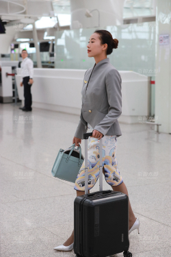 机场街拍空姐75P
