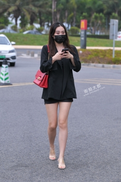 黑裙短裙透明鞋 21-04-16-68P