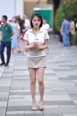 玲珑短裙美腿 21-07-24-75P