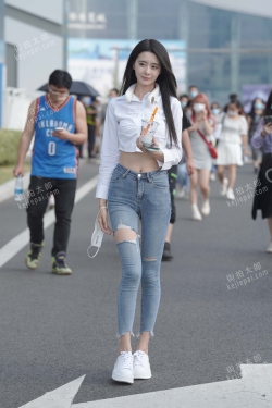 220827-58 285p+视频3分45秒