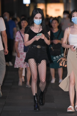 热裤网袜 21-08-23-50P