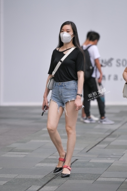 紧牛美腿2女 21-08-24-133P